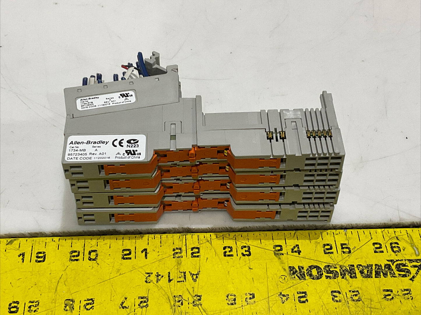 ALLEN BRADLEY 1734-MB TERMINAL BASE 1734-RTB TERMINAL BLOCK LOT OF 4 CDM