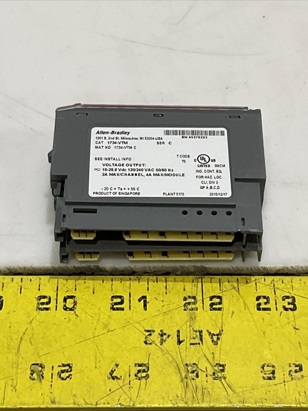 ALLEN BRADLEY 1734-VTM SER C VOLTAGE OUTPUT TERMINAL MODULE LOT OF 2 CDM
