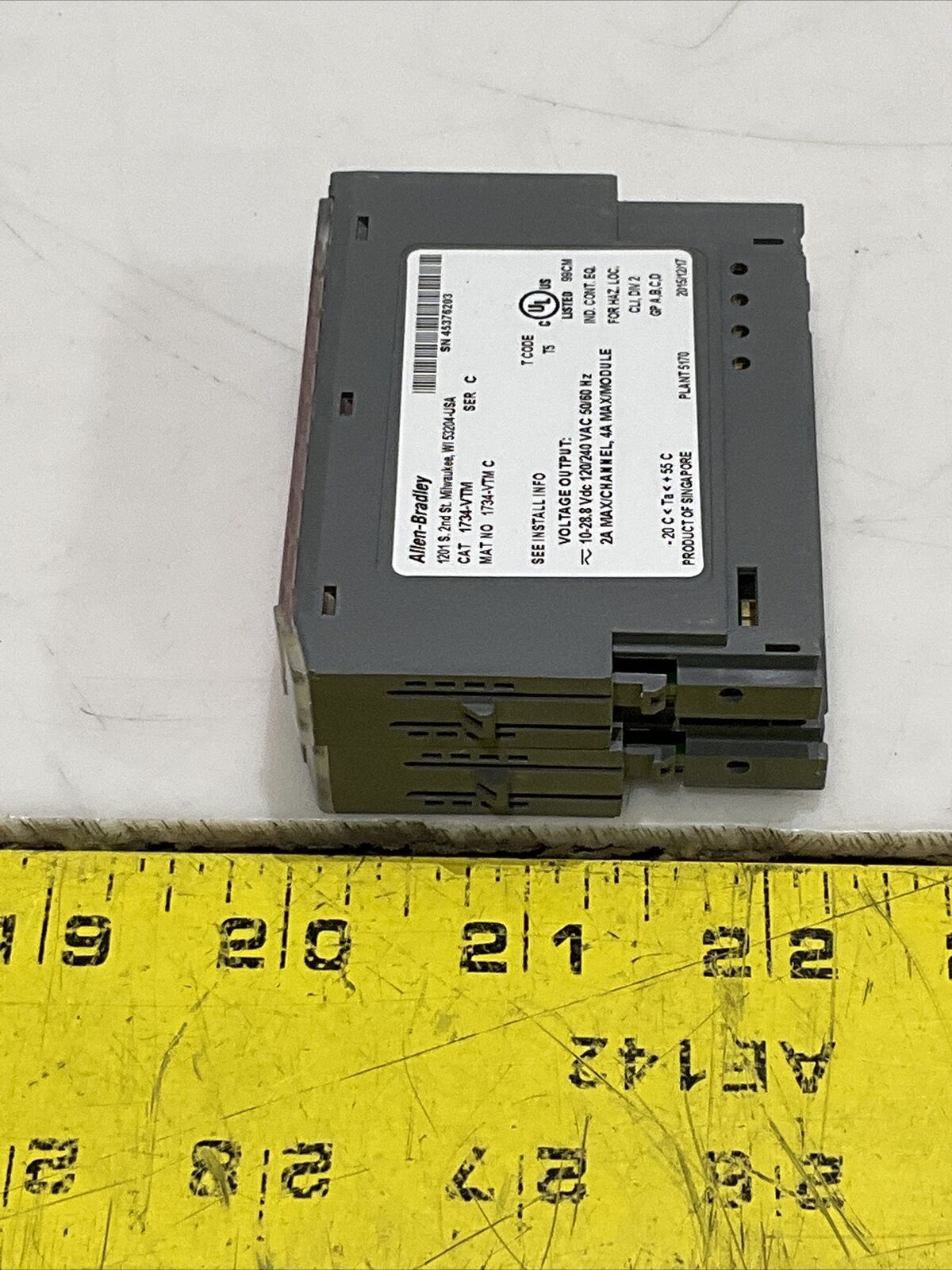 ALLEN BRADLEY 1734-VTM SER C VOLTAGE OUTPUT TERMINAL MODULE LOT OF 2 CDM