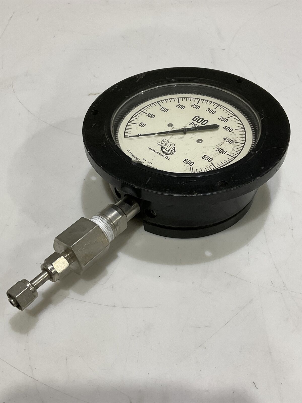 3D 504-28A 25504-28C11 PRESSURE GAUGE 600 PSI 479