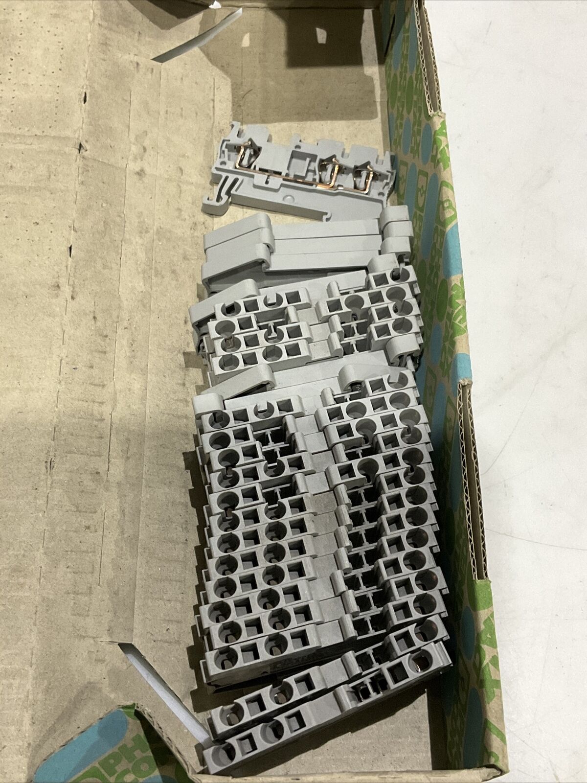 PHOENIX CONTACT D-32835 ST 2, 5-TWIN TERMINAL BLOCK CONTACT LOT OF 25 479