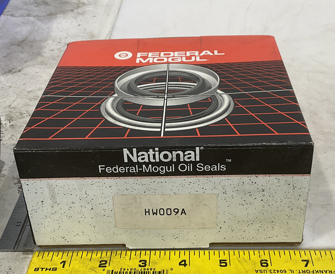 NATIONAL OIL SEALS HW009A CHROME HUB CAP 476