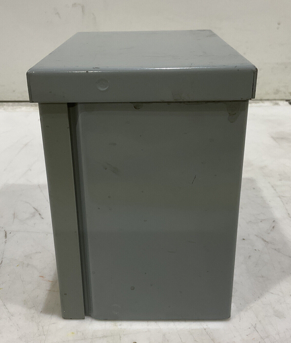 B-LINE COOPER 664 RTSC SCREW COVER JUNCTION BOX 476
