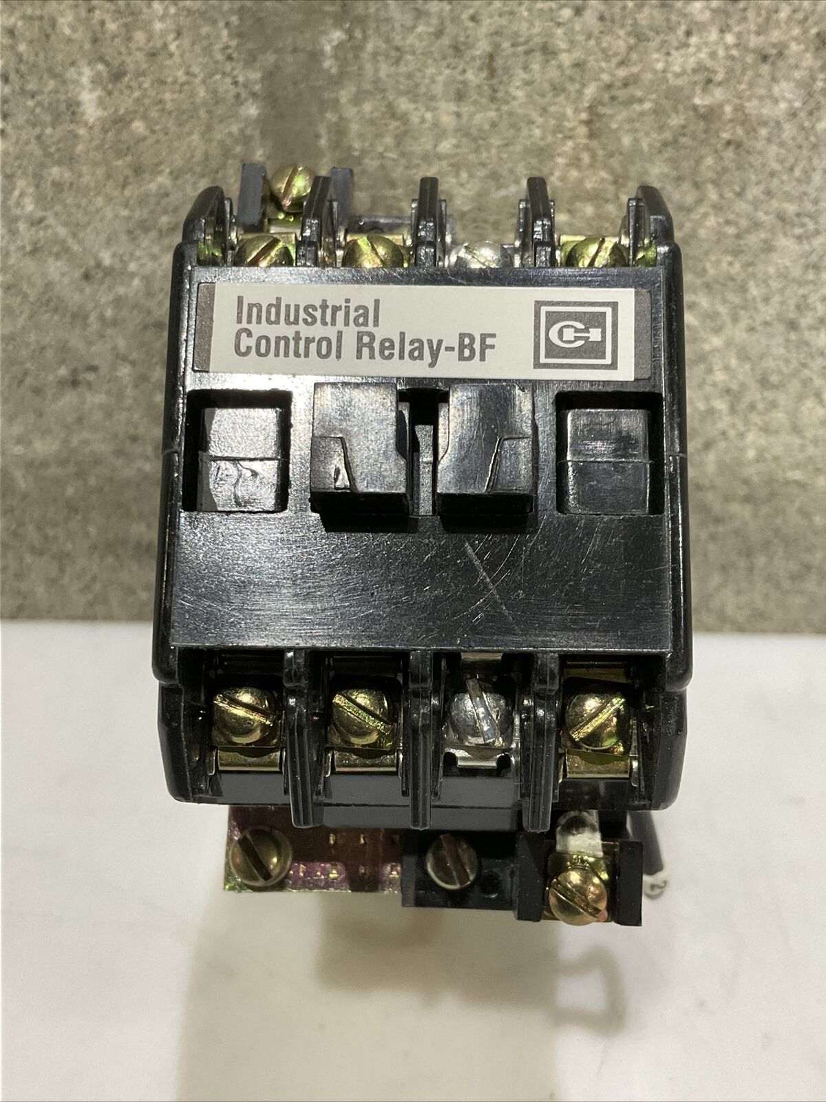 EATON CUTLER HAMMER BFD31M 765A943G03 BFD CONTROL RELAY 250V 10A 3POLES 373