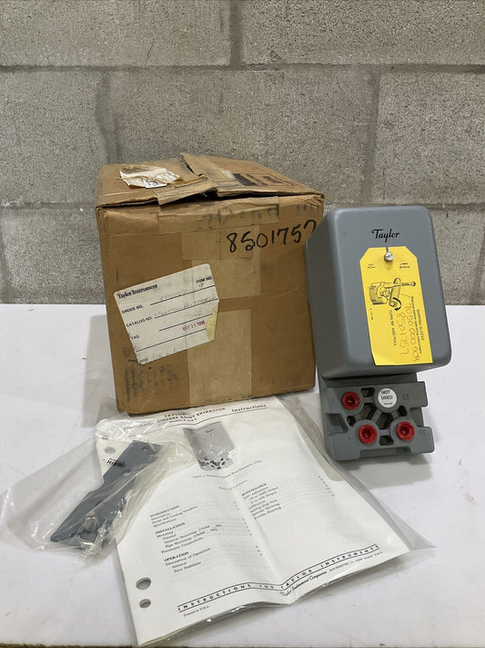 TAYLOR INSTRUMENTS 376NF11001B7744A PNEUMATIC COMPUTER SQUARE ROOT EXTRACTOR 373
