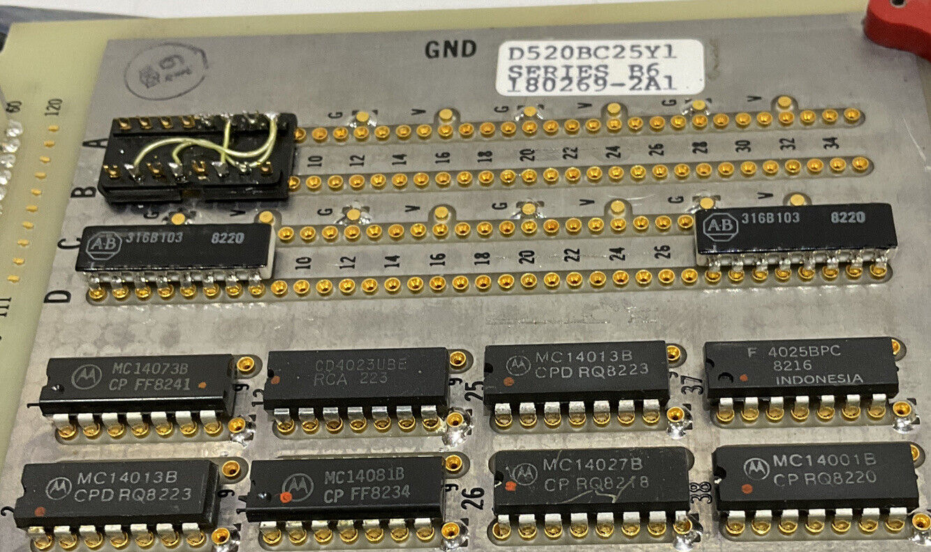 CUTLER-HAMMER D520BC25 DIRECTROL COMMUNICATION LOGIC B CIRCUIT BOARD 373