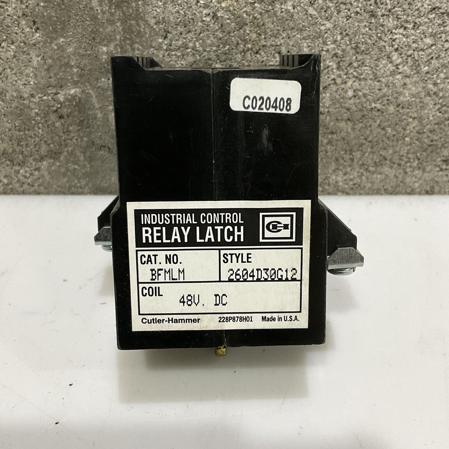 CUTLER-HAMMER BFMLM 2604D30G12 LATCH BF RELAY 48 VDC COIL 373