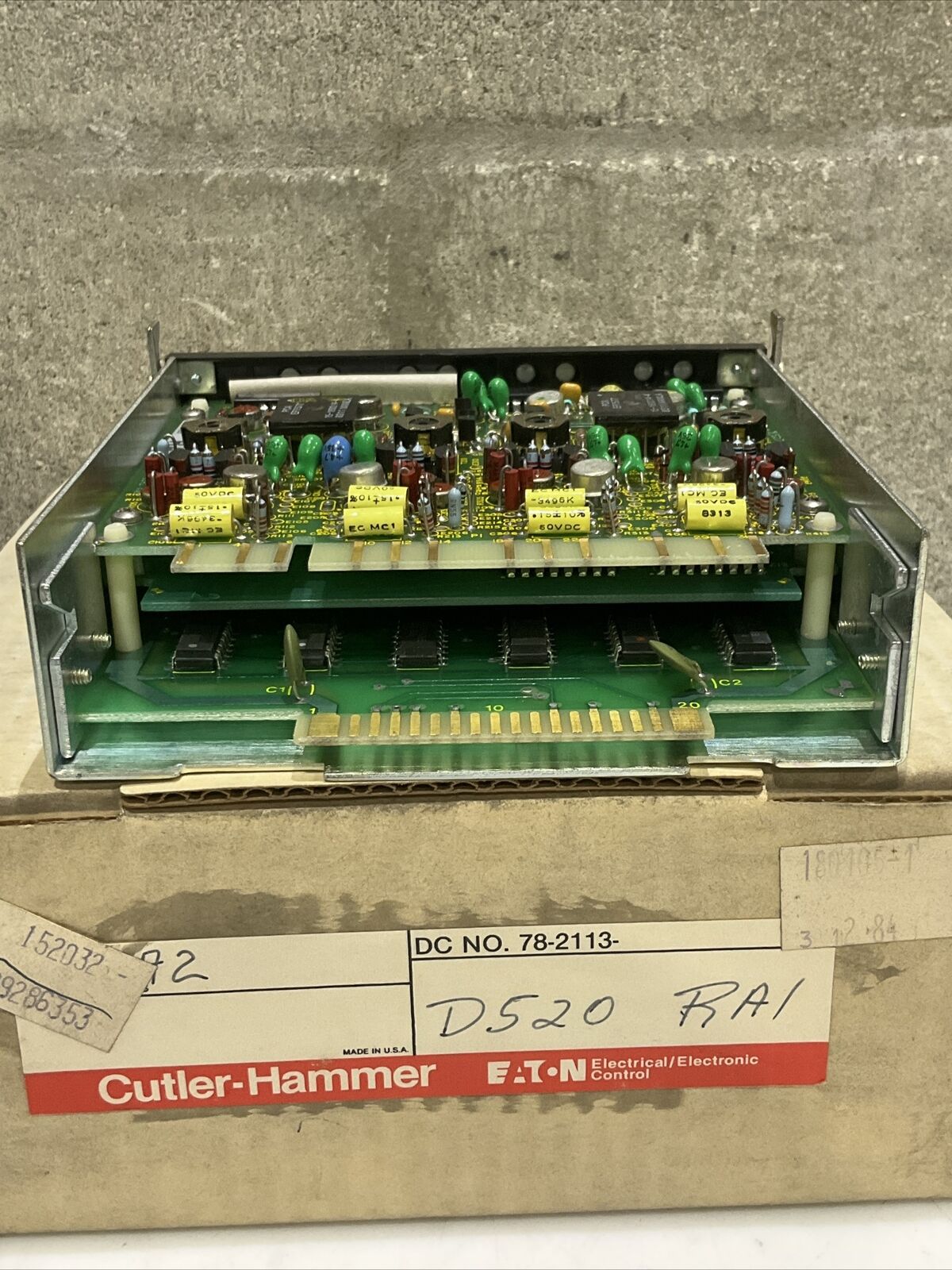 CUTLER-HAMMER D520RA1 ANALOG IMPUT MODULE A2 SERIES 1-5 VDC 373