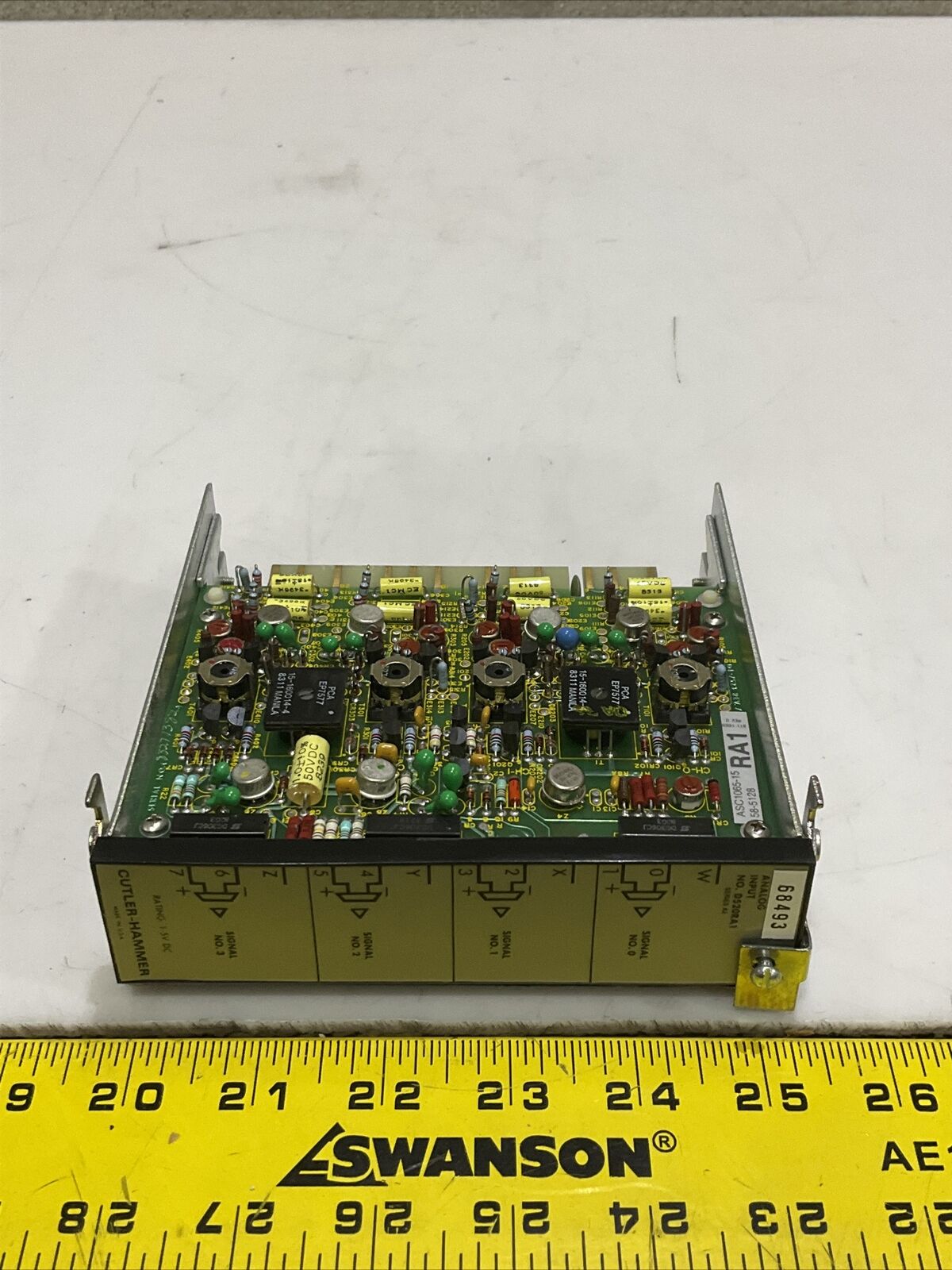 CUTLER-HAMMER D520RA1 ANALOG IMPUT MODULE A2 SERIES 1-5 VDC 373