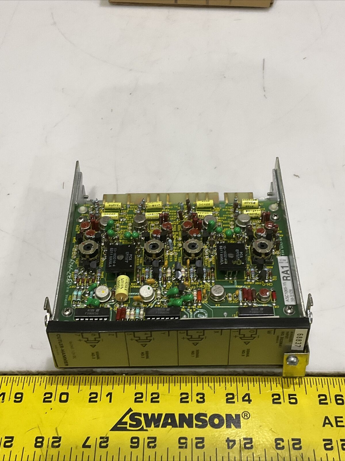 CUTLER-HAMMER D520RA1 ANALOG IMPUT MODULE A2 SERIES 1-5 VDC 373