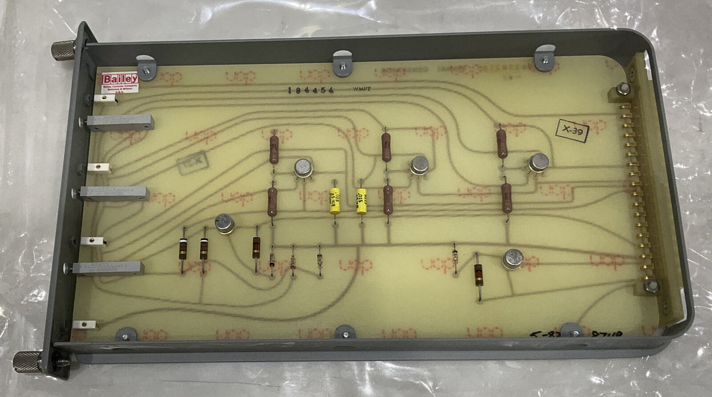 BAILEY 6623832 F3 SIGNAL GENERATOR 1-82 373