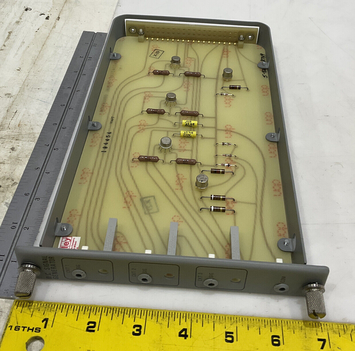 BAILEY 6623832 F3 SIGNAL GENERATOR 1-82 373