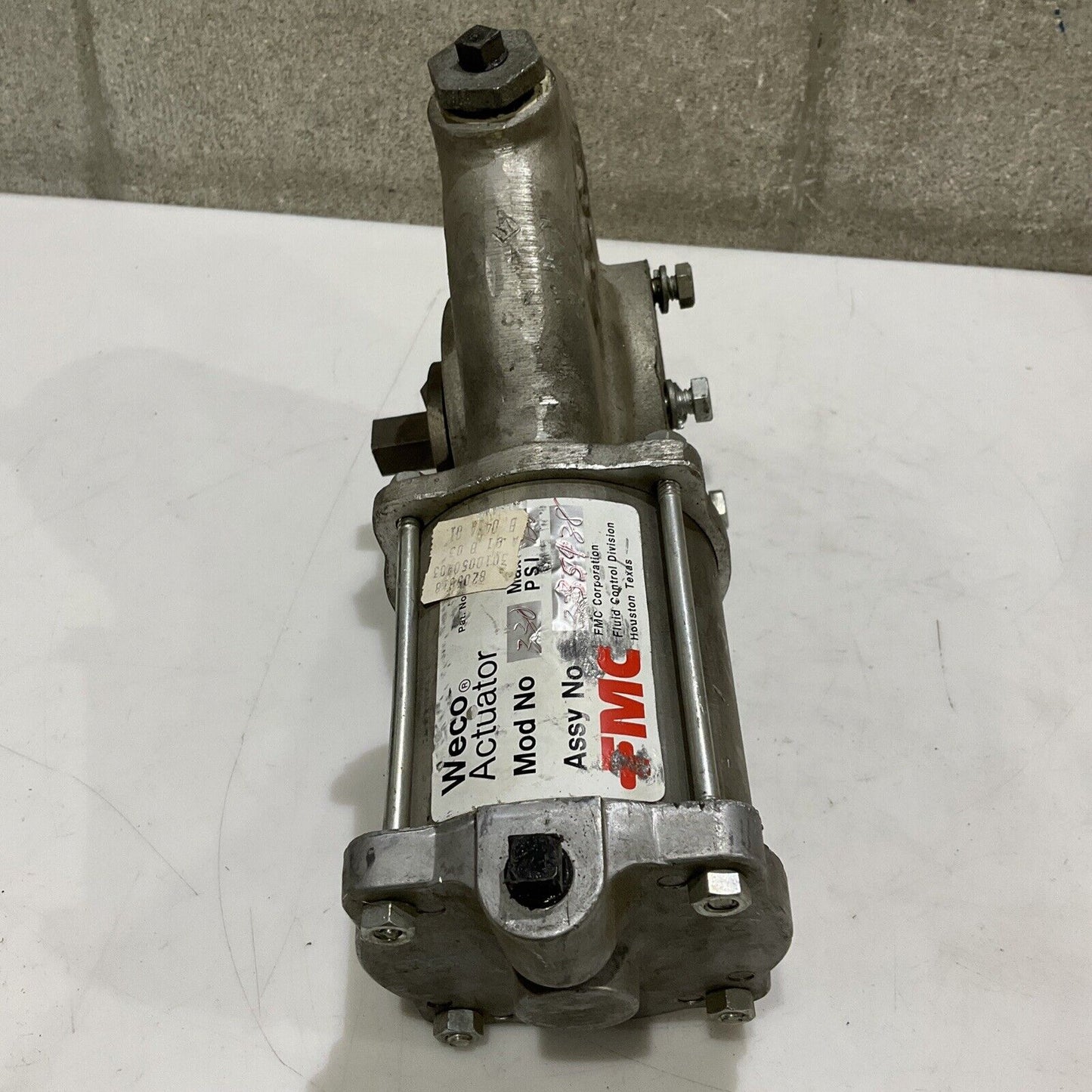 WECO 330 3737142 3235438 PNEUMATIC VALVE ACTUATOR 120 PSI 373