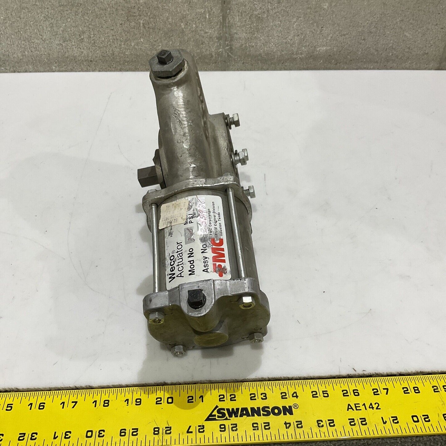 WECO 330 3737142 3235438 PNEUMATIC VALVE ACTUATOR 120 PSI 373