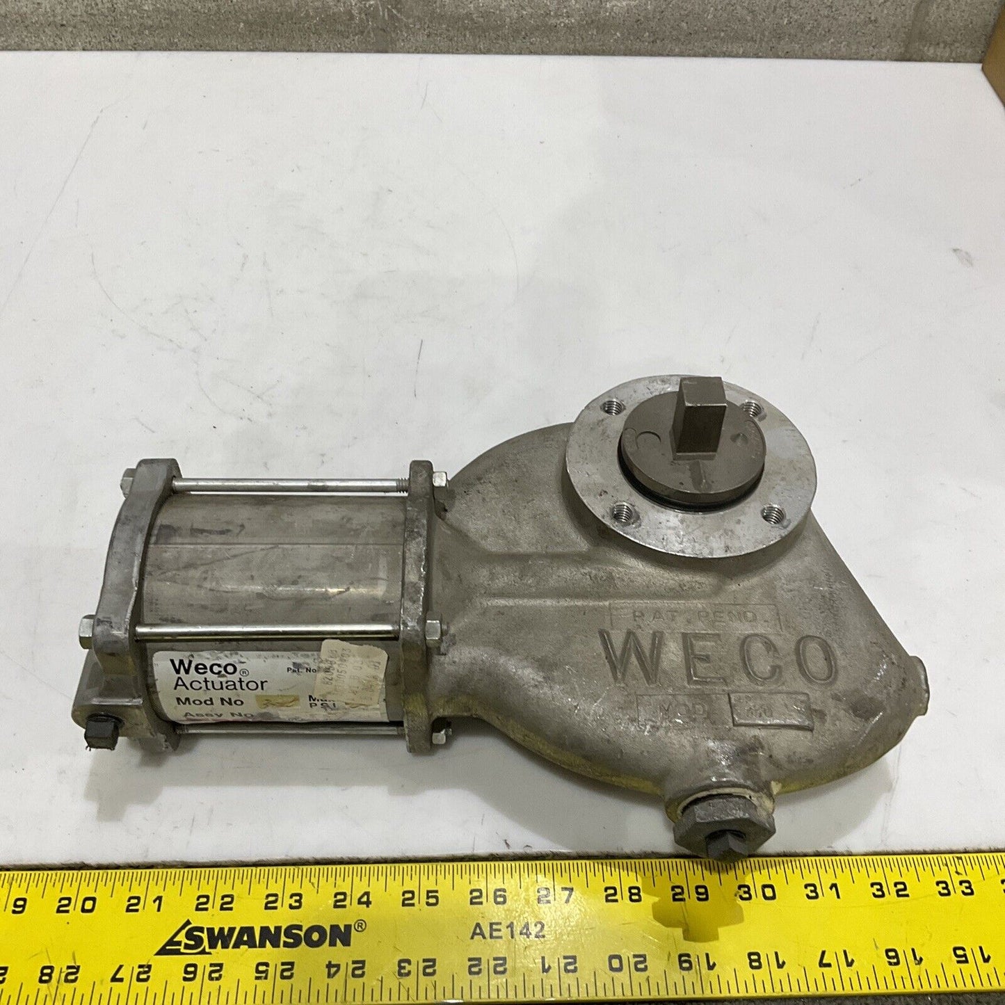 WECO 330 3737142 3235438 PNEUMATIC VALVE ACTUATOR 120 PSI 373