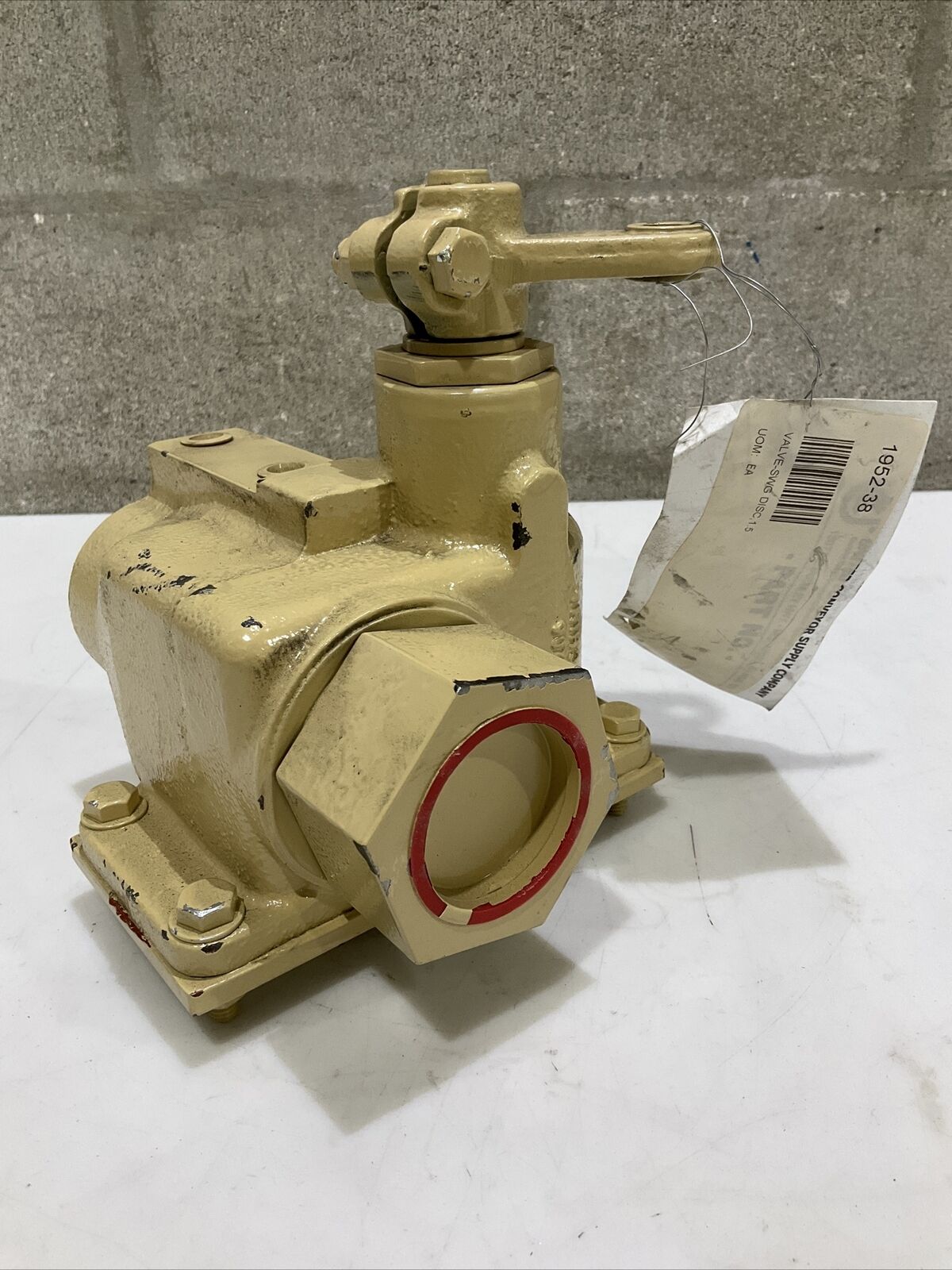 UNITED CONVEYOR UCC 1952-38 LEVER OPERATED VENT VALVE 1/4 X 1-1/2IN NPT 373