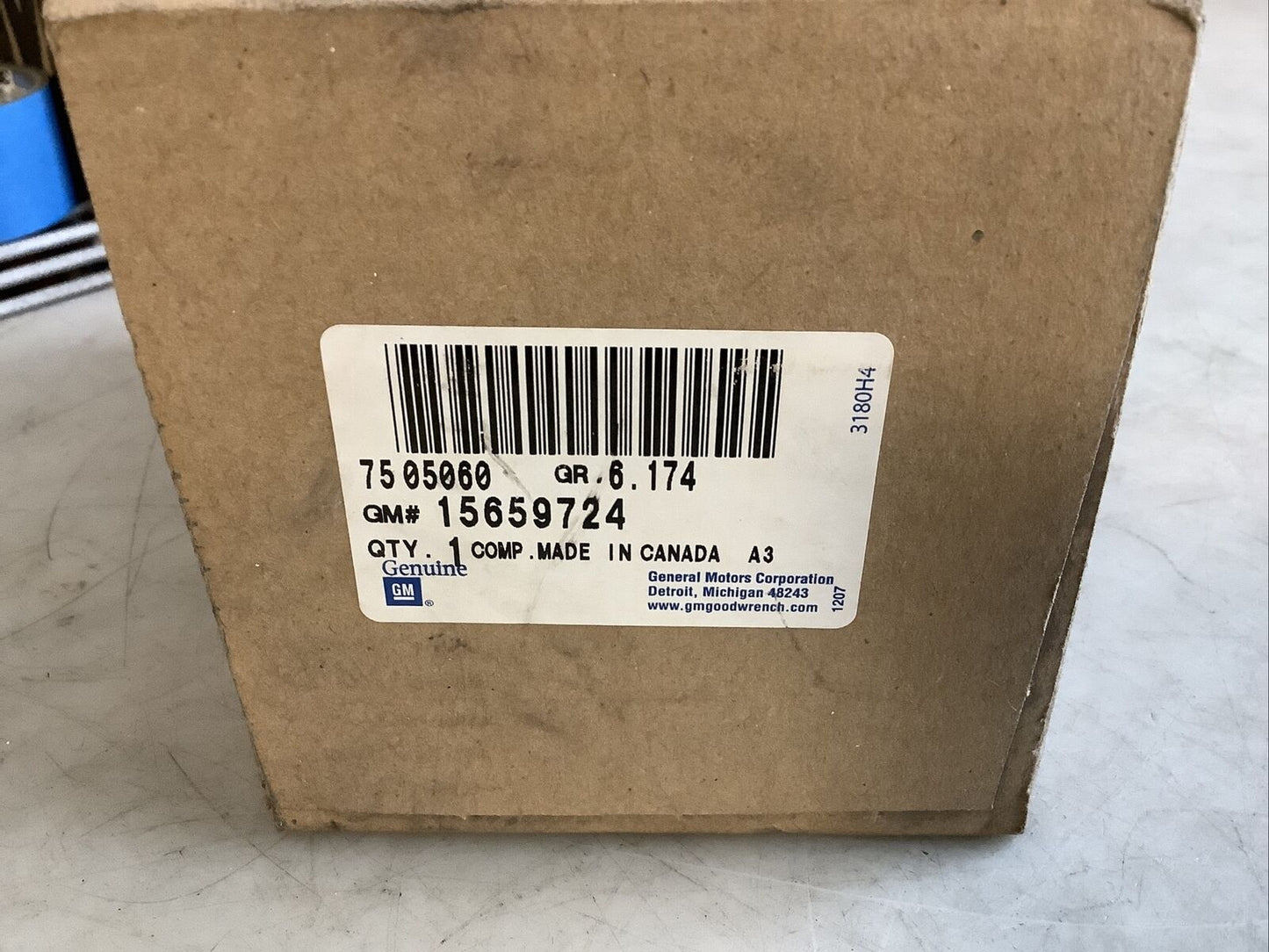 GM 15659724 LOWER BALL JOINT STUD KIT 476