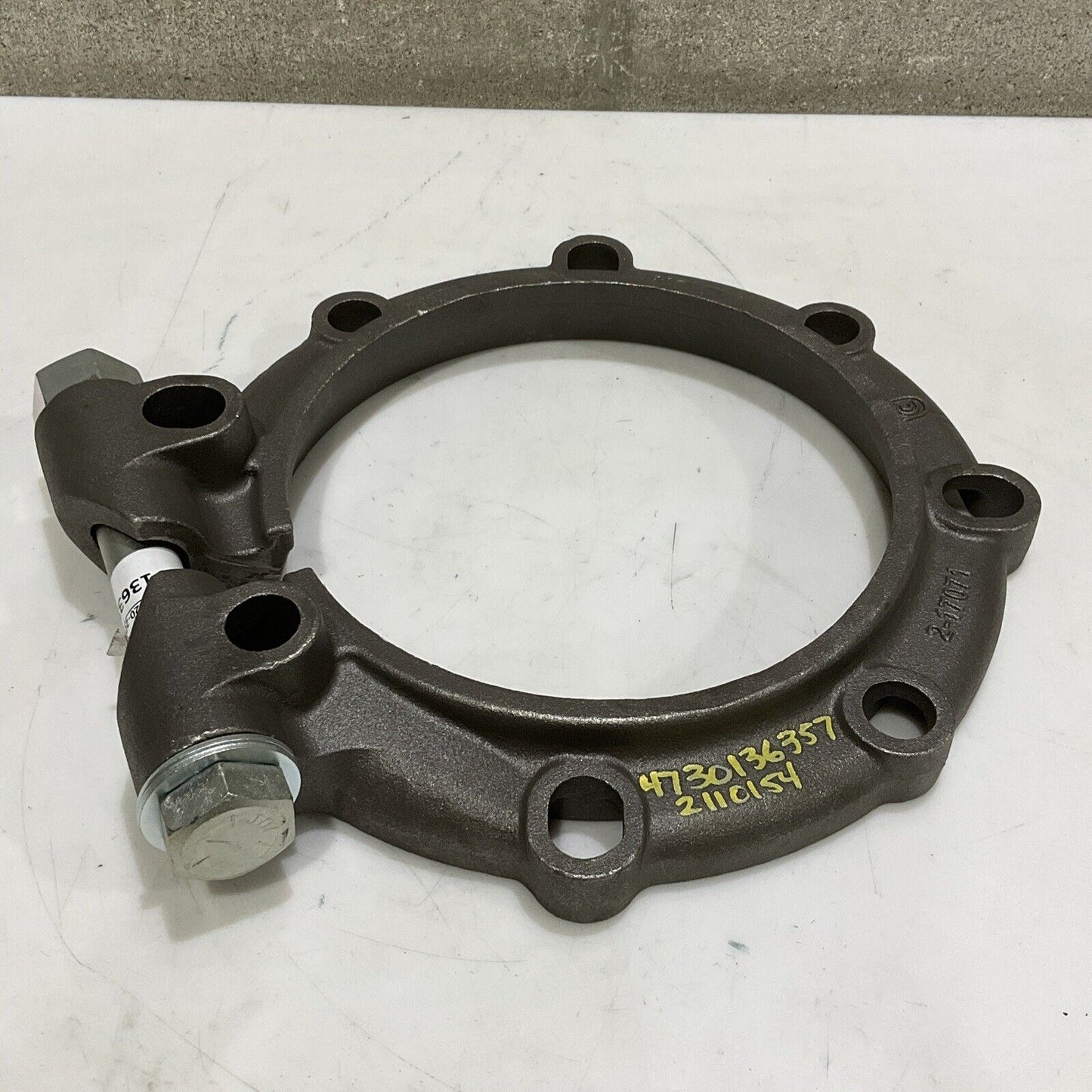 UNITED CONVEYOR CORPORATION 1701-2253 FLANGE LOCKING PIPE CLAMP 373