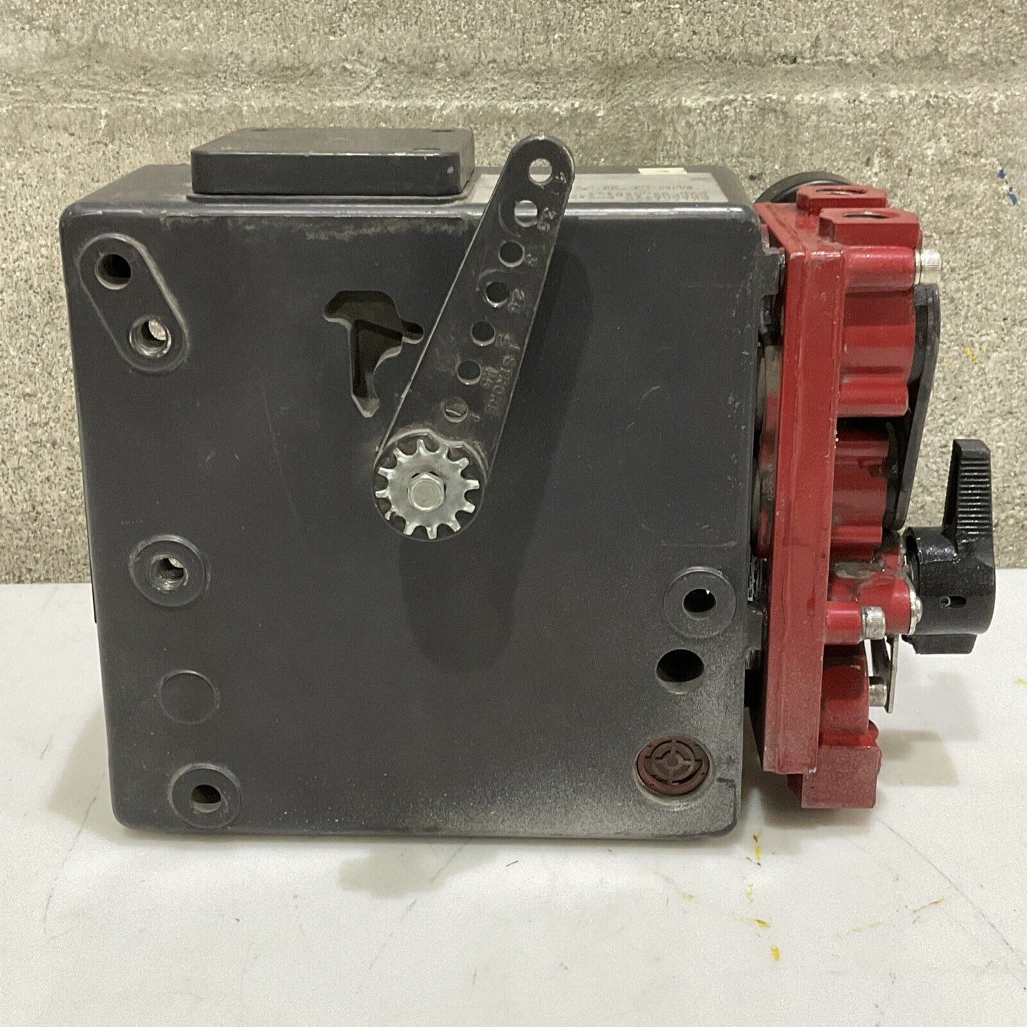 BAILEY FISHER & PORTER CO AV1121200 PNEUMATIC POSITIONER 150 PSI 373