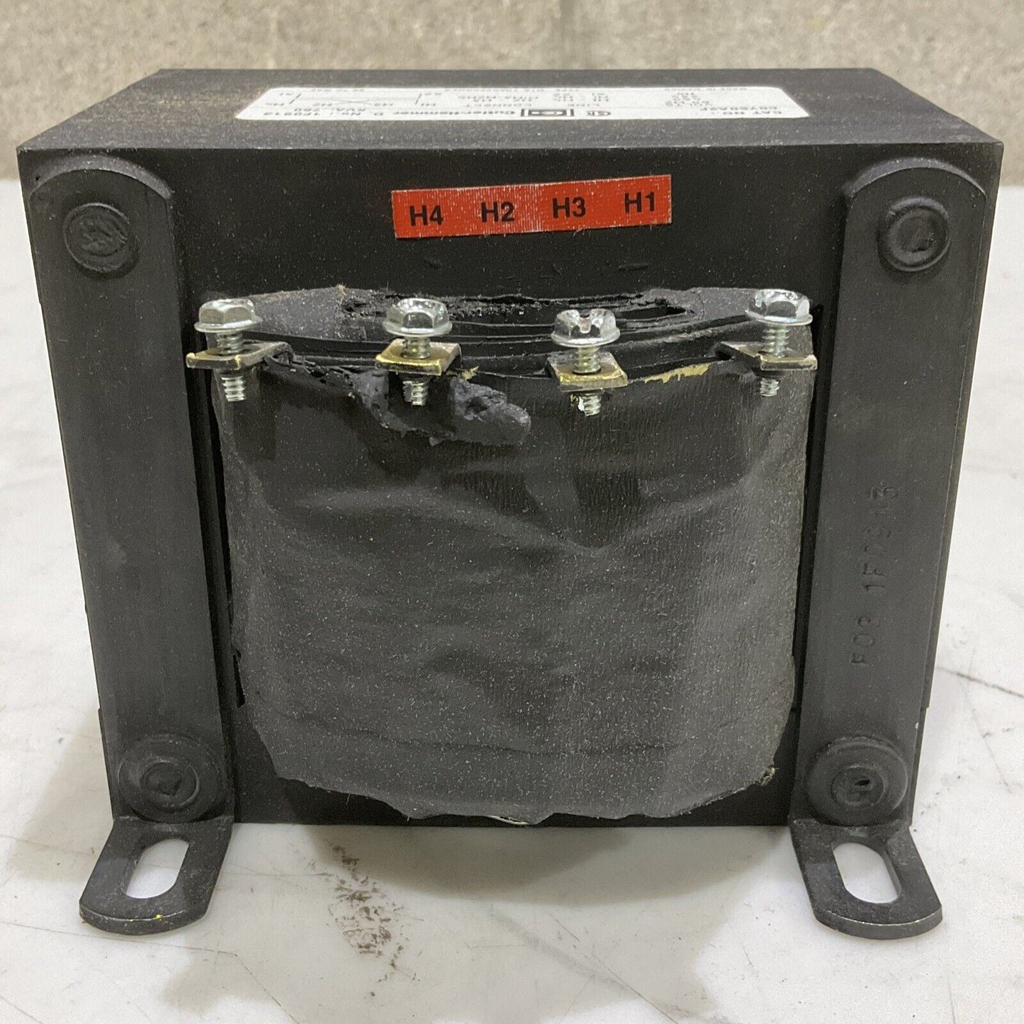 CUTLER-HAMMER C0750A2 CONTROL TRANSFORMER 60 HZ 373