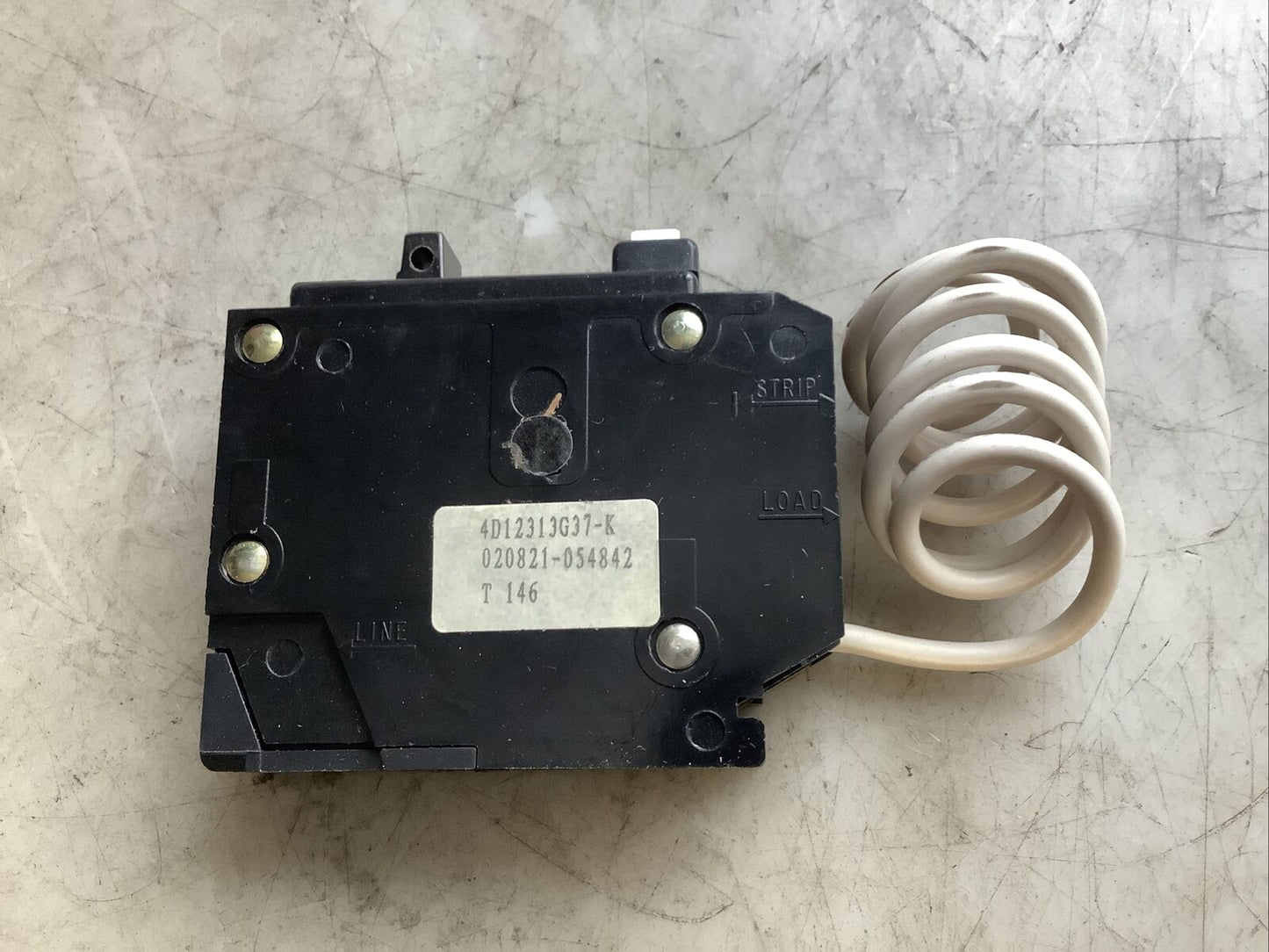 CUTLER HAMMER GFCB115 CIRCUIT BREAKER 15A 1P 476