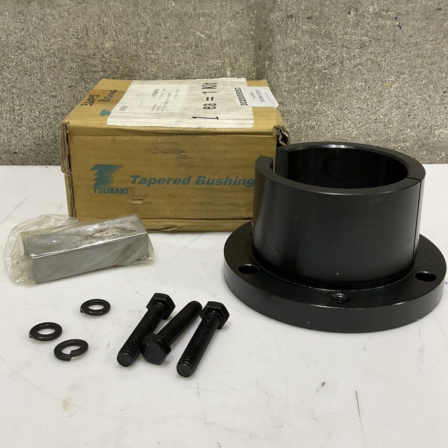 TSUBAKI R1-3 1/8” DRIVE SPROCKET 13 TEETH 3.125” BORE 373