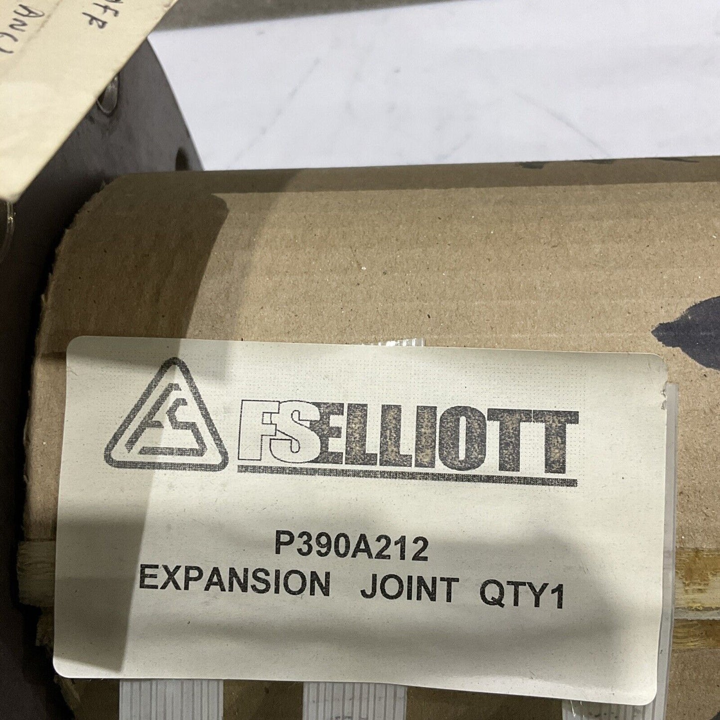 FS ELLIOTT P390A212 EXPANSION JOINT 4 FLANGED 373