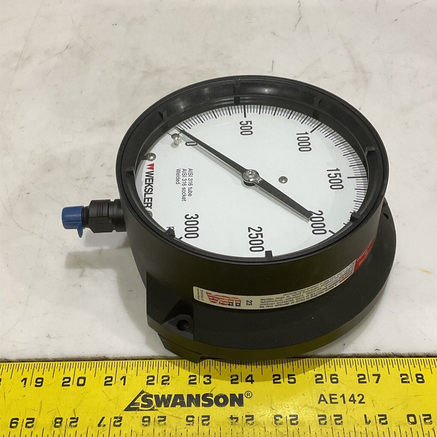 WEKSLER AA-4-6-4-PT-4-L-W PRESSURE GAUGE 6” 1/4”NPT 0 TO 3000 PSI 373