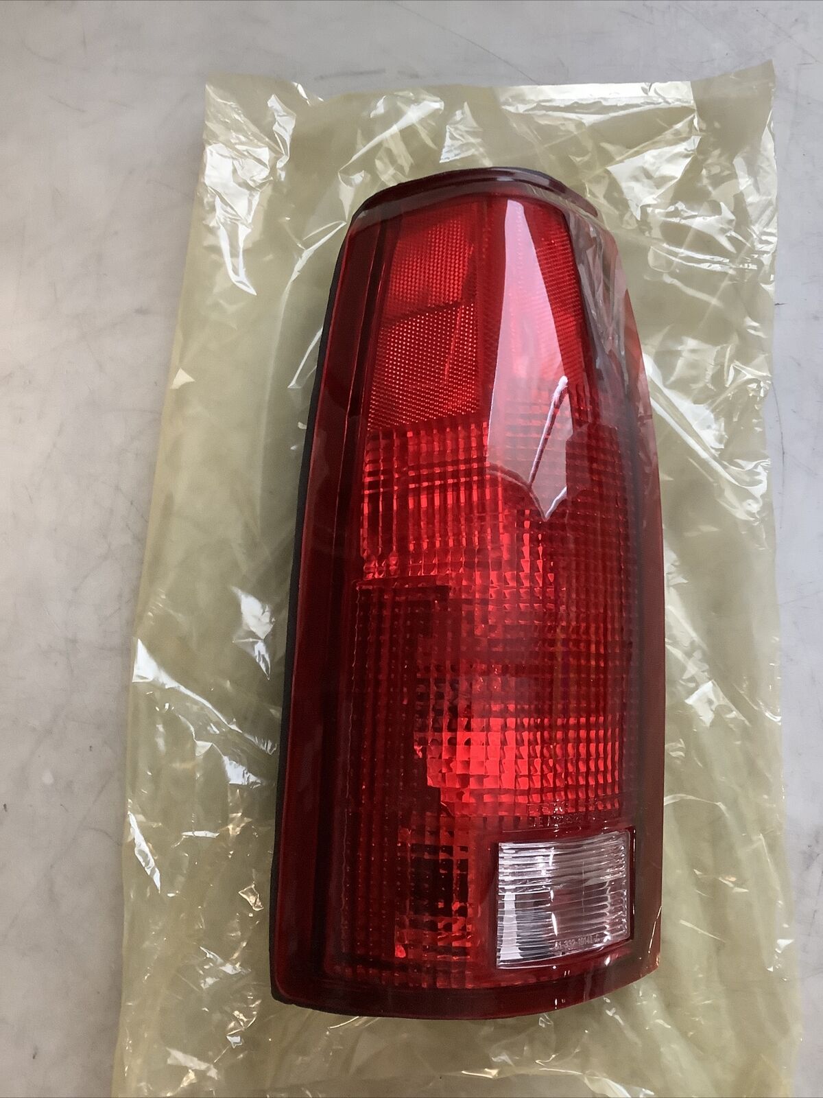 DEPO 332-1914L-AS DRIVER SIDE TAIL LIGHT 476