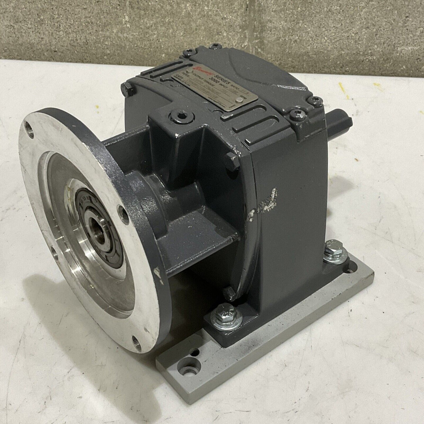 BROWNING CBN3012SB6U56CNM GEAR MOTOR SERIES 3000 31.5 RATIO 1750 RPM 373