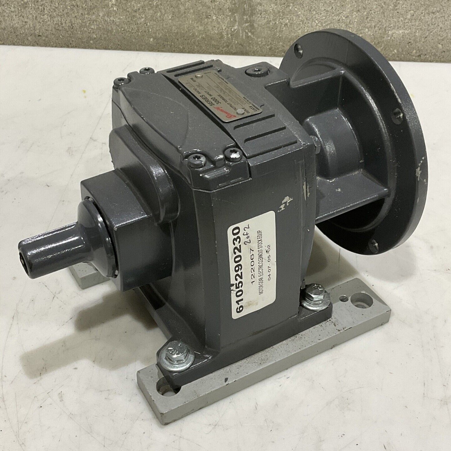 BROWNING CBN3012SB6U56CNM GEAR MOTOR SERIES 3000 31.5 RATIO 1750 RPM 373