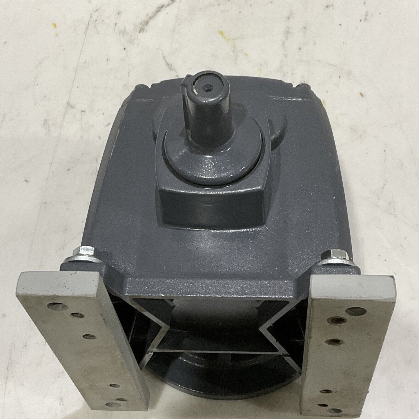 BROWNING CBN3012SB6U56CNM GEAR MOTOR SERIES 3000 31.5 RATIO 1750 RPM 373