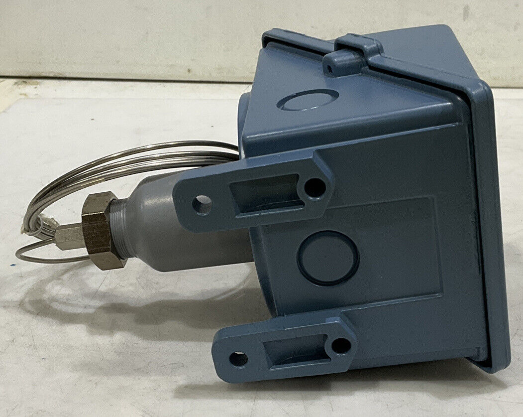 UNITED ELECTRIC F40L 6BS TEMPERATURE CONTROL 0-250 15A 480VAC 373