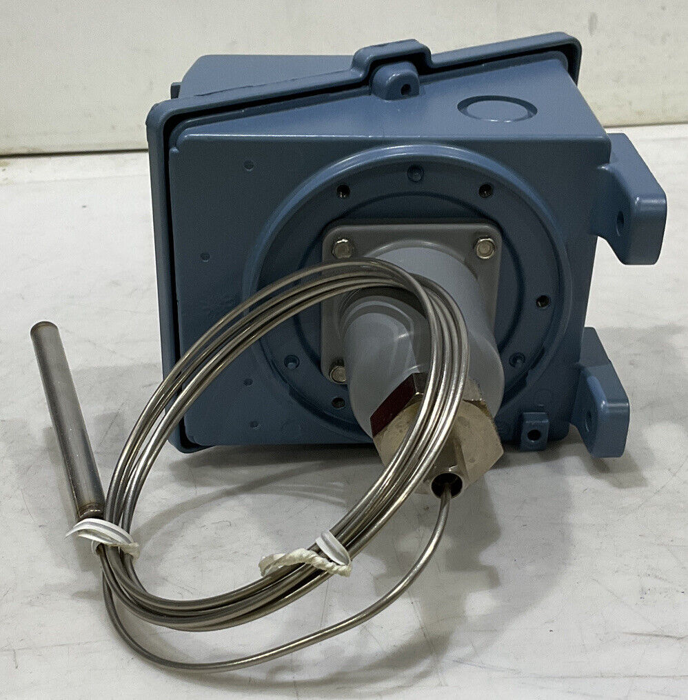 UNITED ELECTRIC F40L 6BS TEMPERATURE CONTROL 0-250 15A 480VAC 373