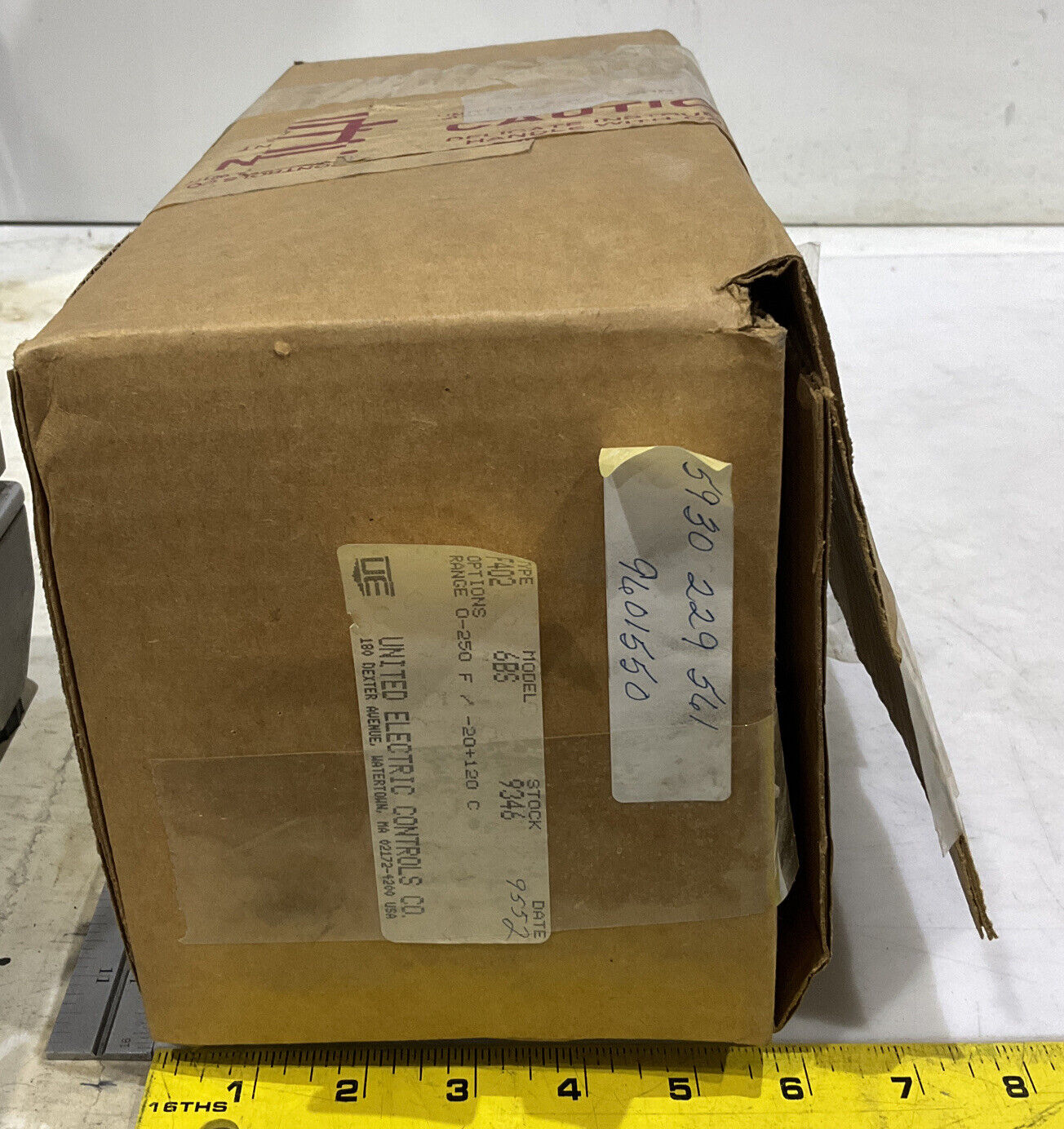 UNITED ELECTRIC F40L 6BS TEMPERATURE CONTROL 0-250 15A 480VAC 373