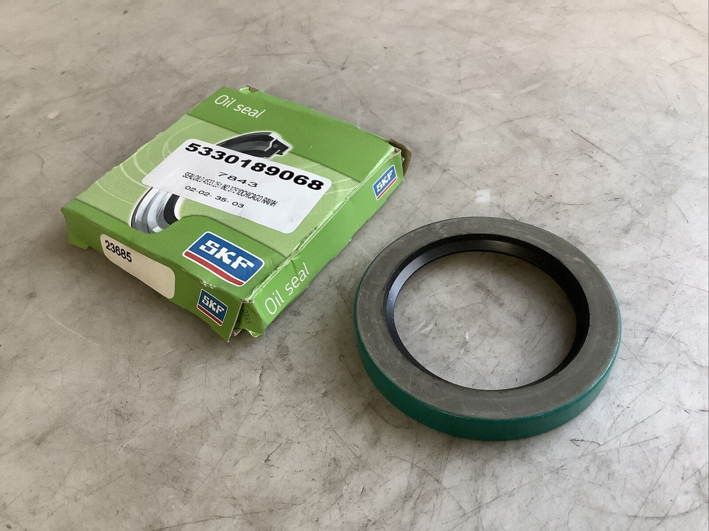 SKF 23685 OIL SEAL 373 - LOT OF 4