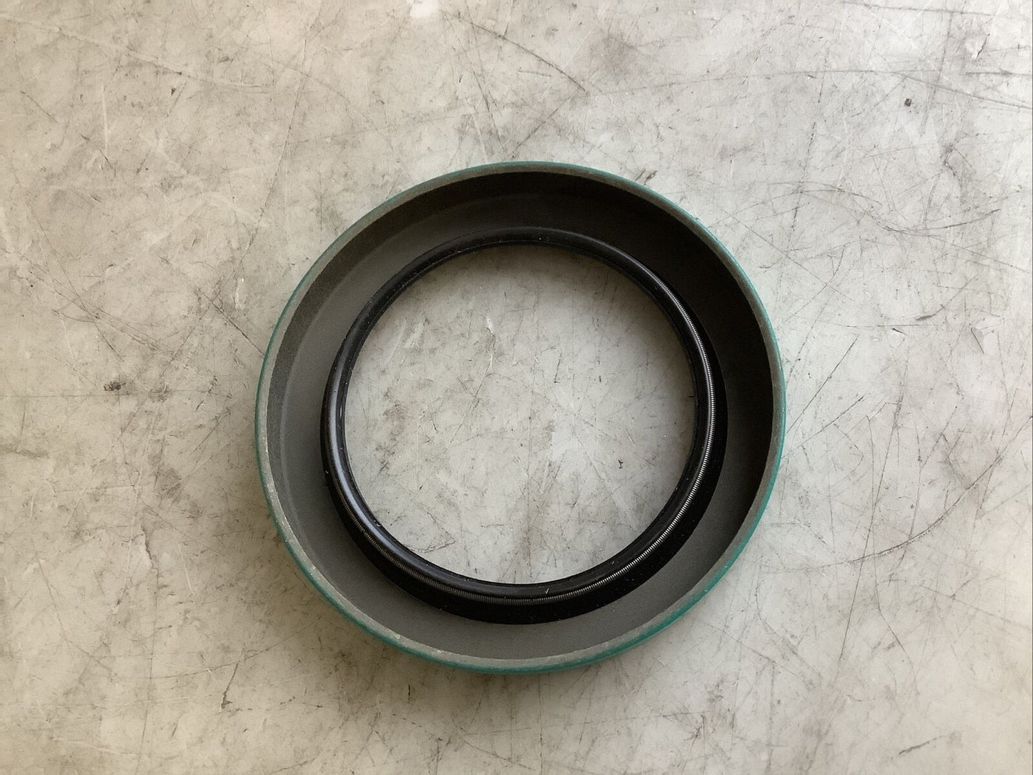 SKF 23685 OIL SEAL 373 - LOT OF 4