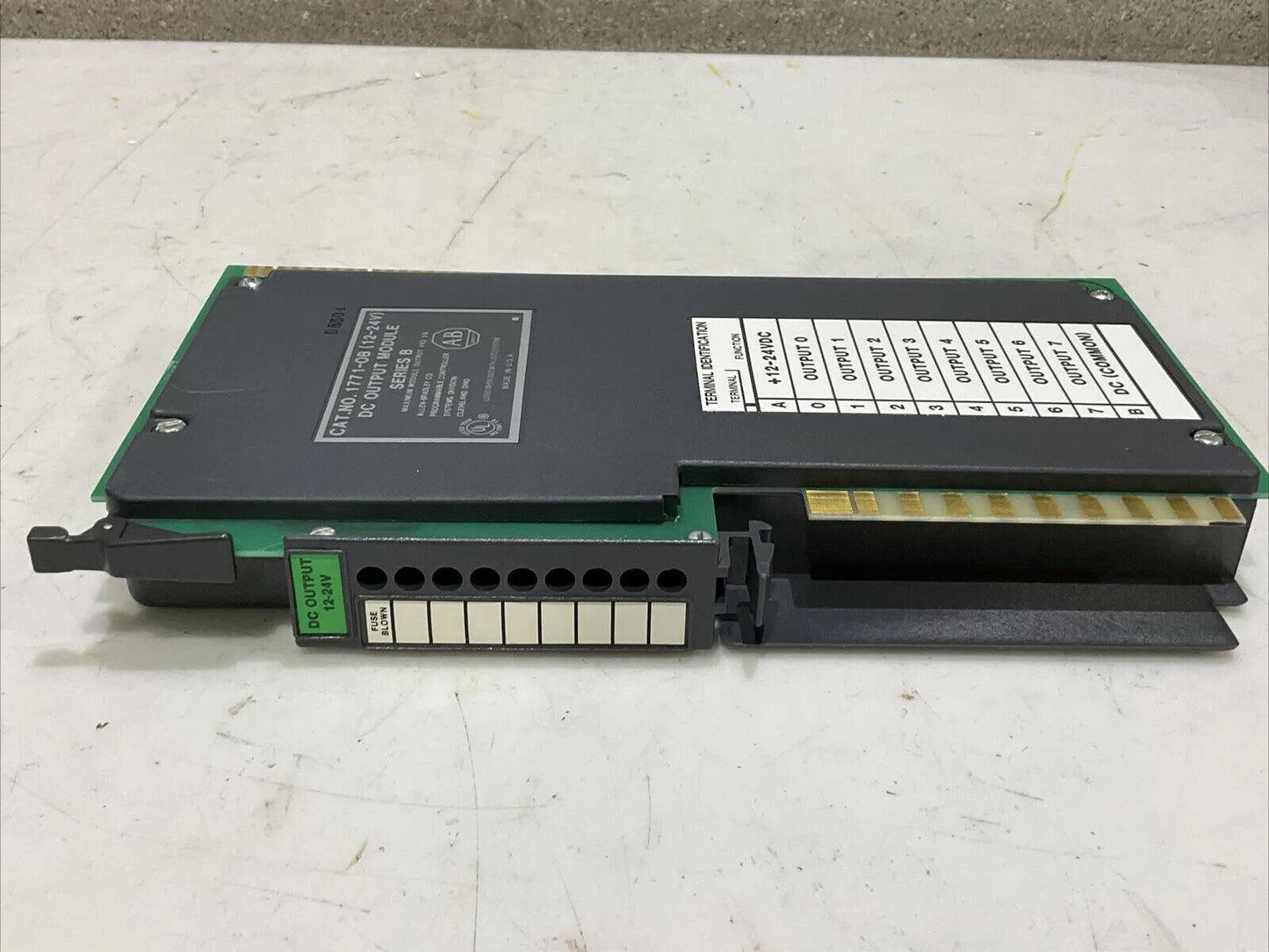 ALLEN BRADLEY 1771-OB OUTPUT MODULE SERIES B 12-24V 373