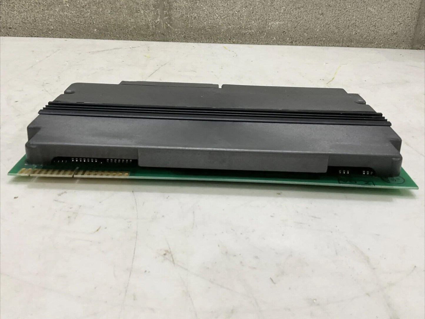 ALLEN BRADLEY 1771-OB OUTPUT MODULE SERIES B 12-24V 373