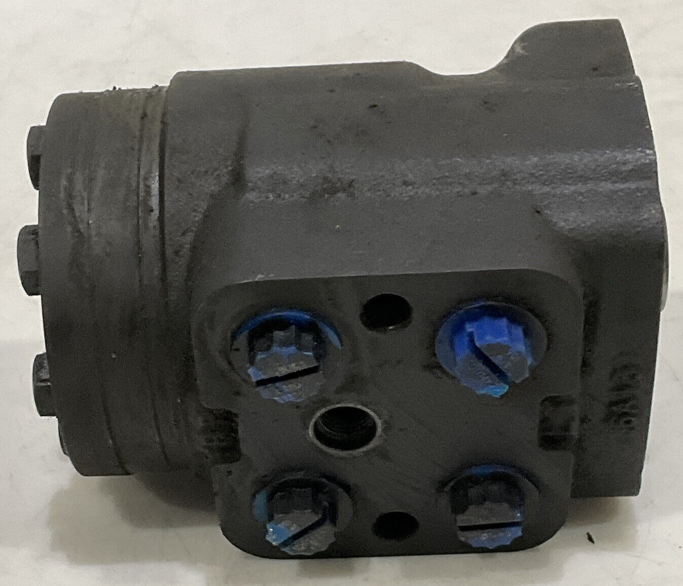 EATON 243-4022-002 HYDRAULIC POWER STEERING VALVE GEAR PUMP 373