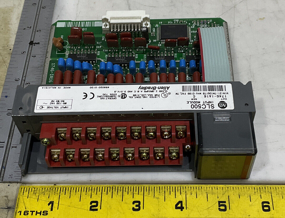 ALLEN-BRADLEY SLC 500 1746-IA16 SER C INPUT MODULE 373