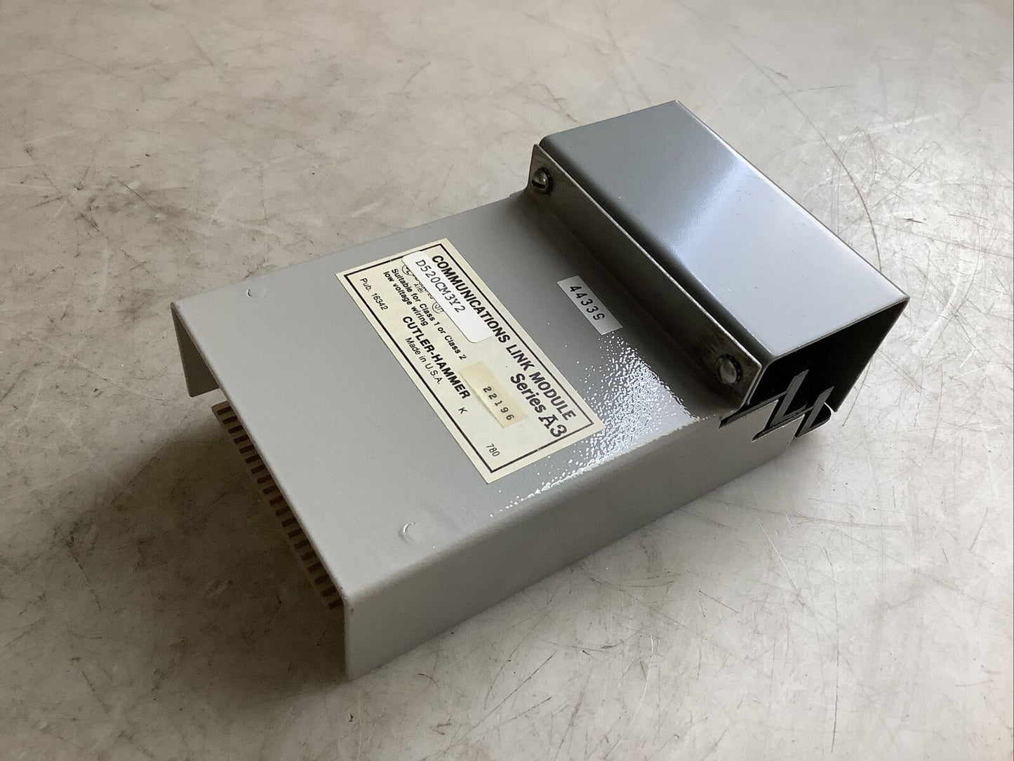 CUTLER HAMMER D520CM3Y2 D520CM3 COMMUNICATIONS LINK MODULE 373