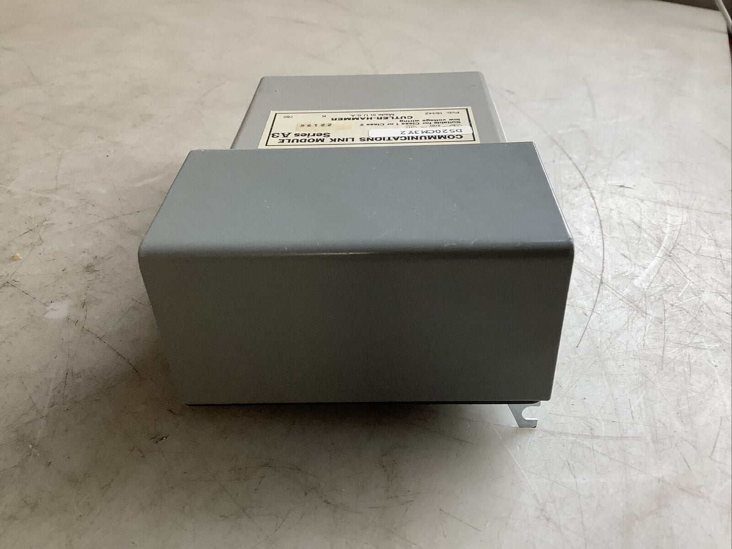 CUTLER HAMMER D520CM3Y2 D520CM3 COMMUNICATIONS LINK MODULE 373