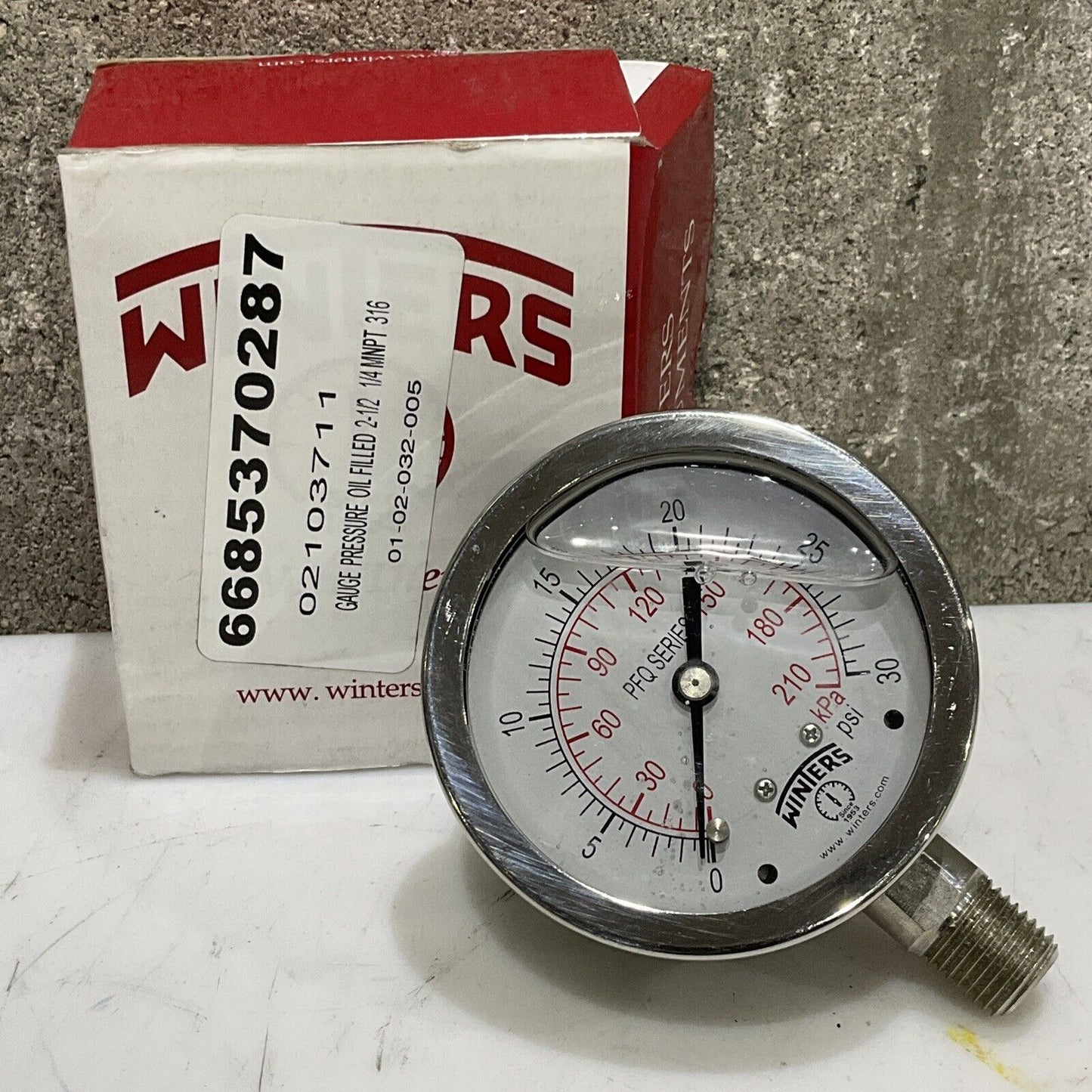 WINTERS PFQ119 SILICONE FILLED PRESSURE GAUGE 2-1/2” 1/4 0-30 PSI 373