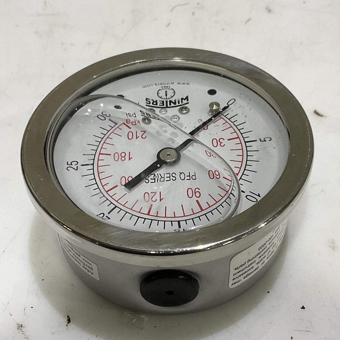 WINTERS PFQ119 SILICONE FILLED PRESSURE GAUGE 2-1/2” 1/4 0-30 PSI 373