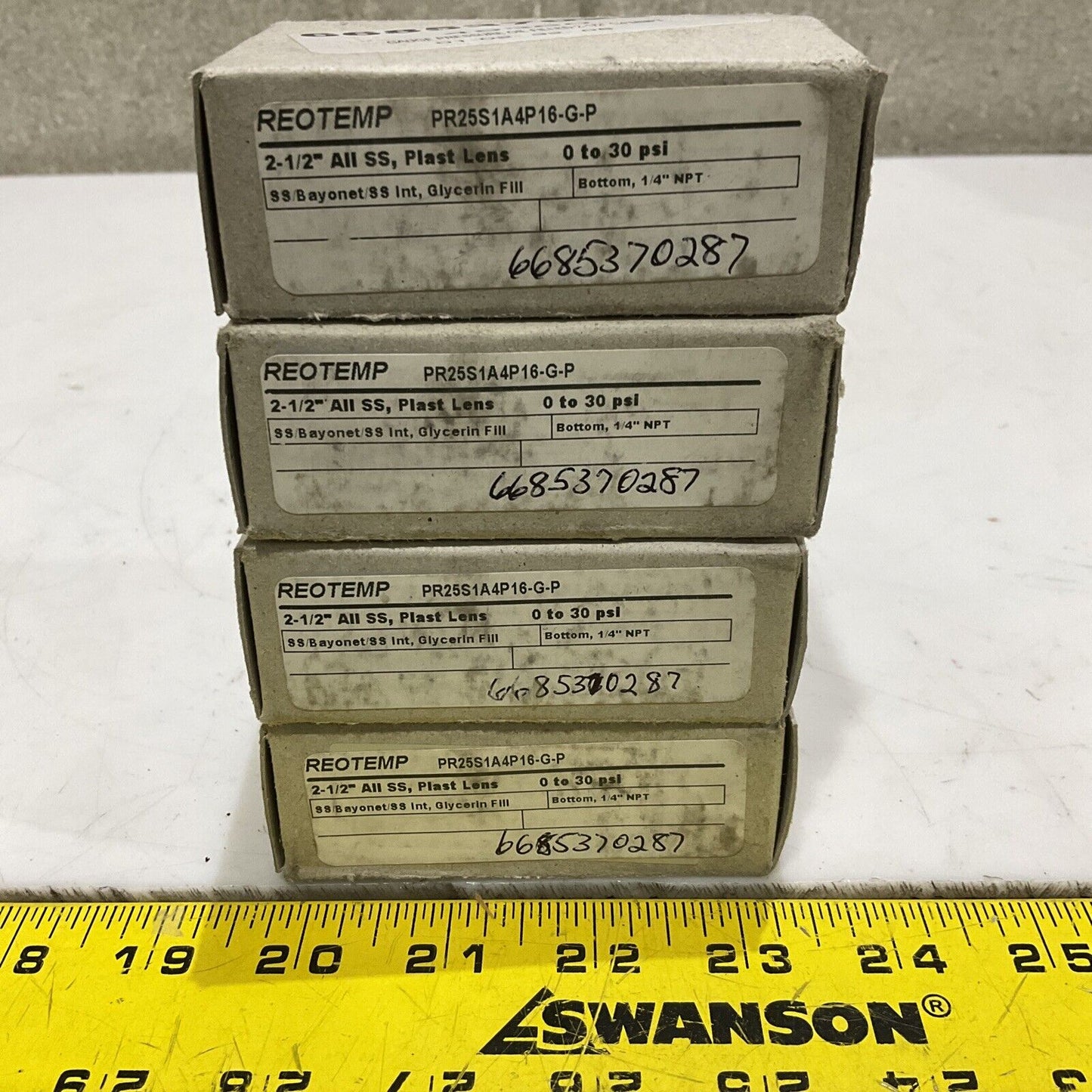 REOTEMP PR25S1A4P16-G-P PRESSURE GAUGE 0 - 30 PSI 2-1/2” 1/4” LOT OF 4 373