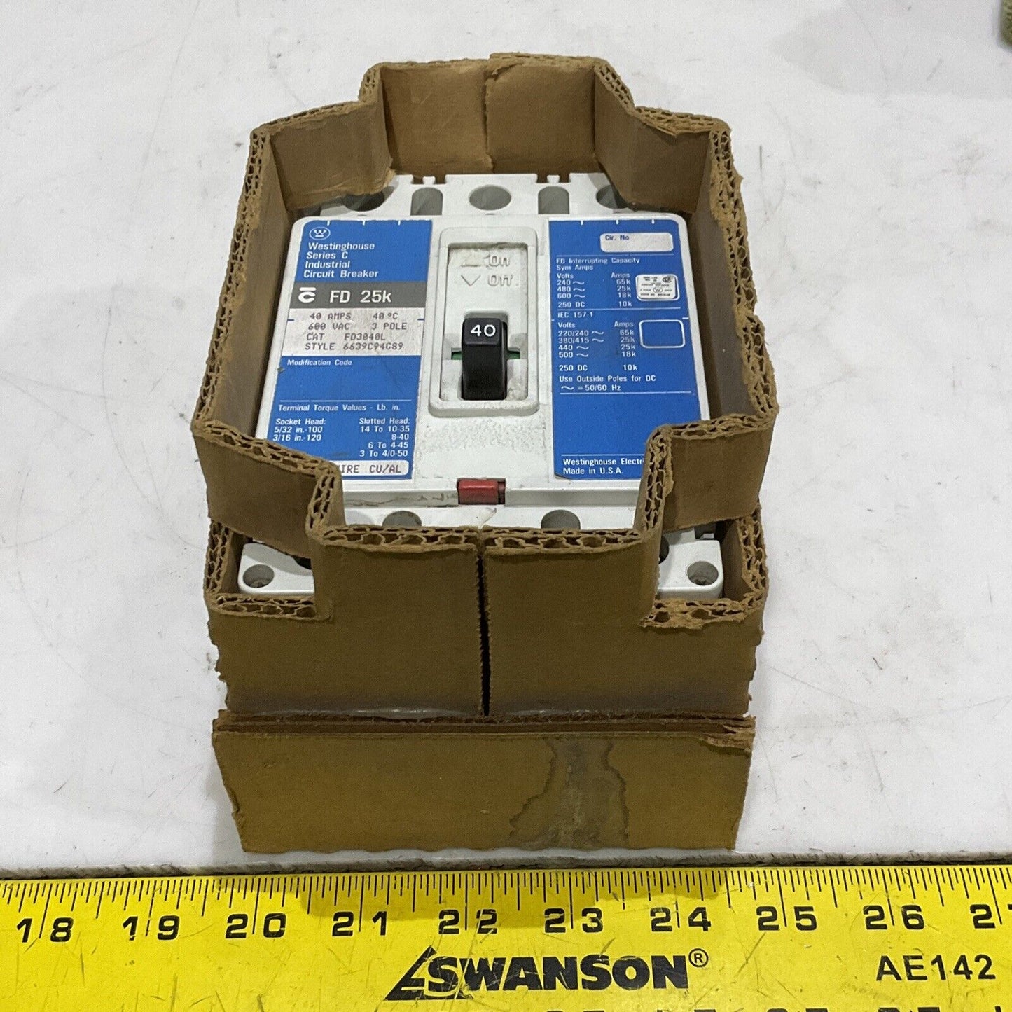 WESTINGHOUSE FD25K INDUSTRIAL CIRCUIT BREAKER 40 AMPS 600 VAC 3 POLE 373