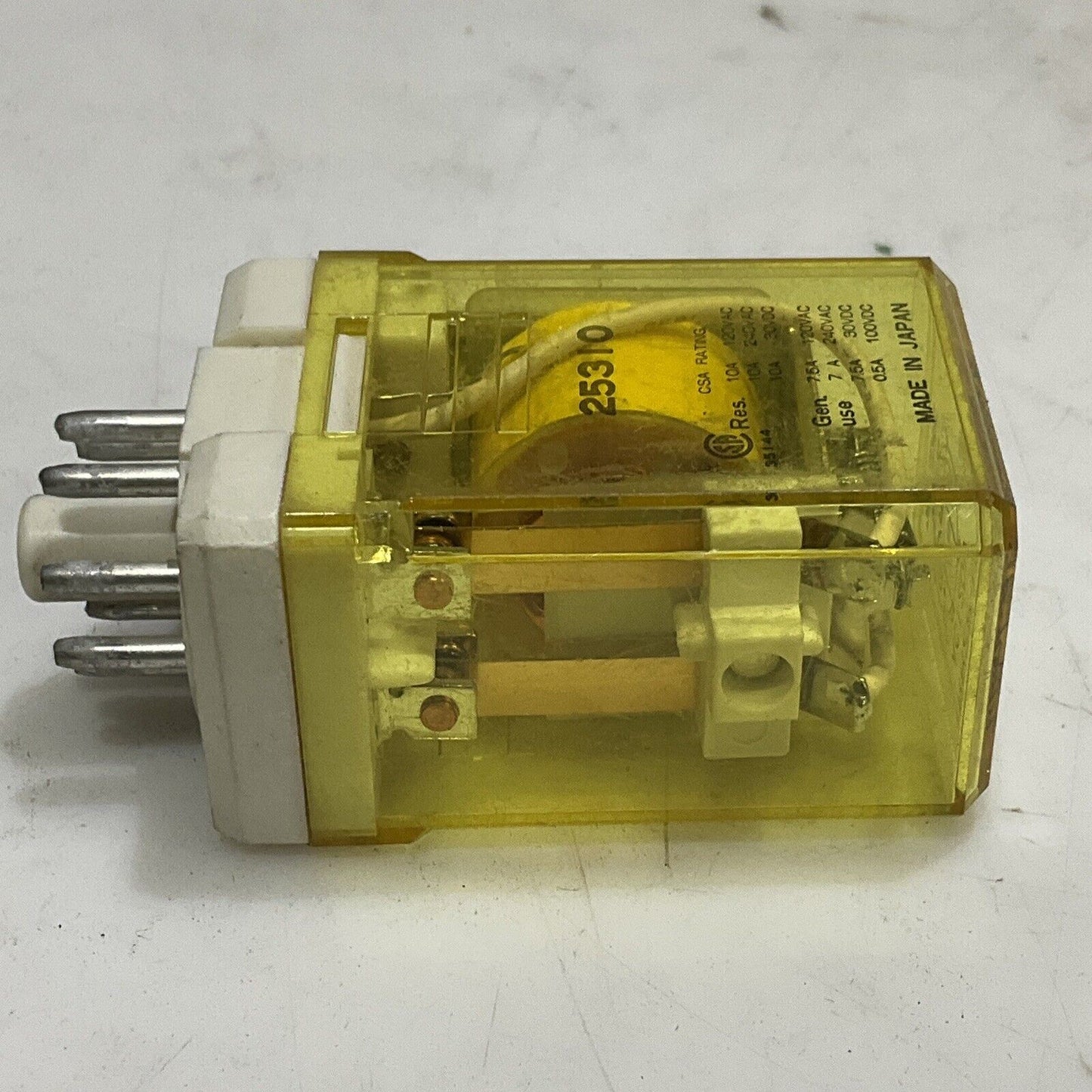IDEC RR2P-U RELAY 8 PIN LOT OF 4 373