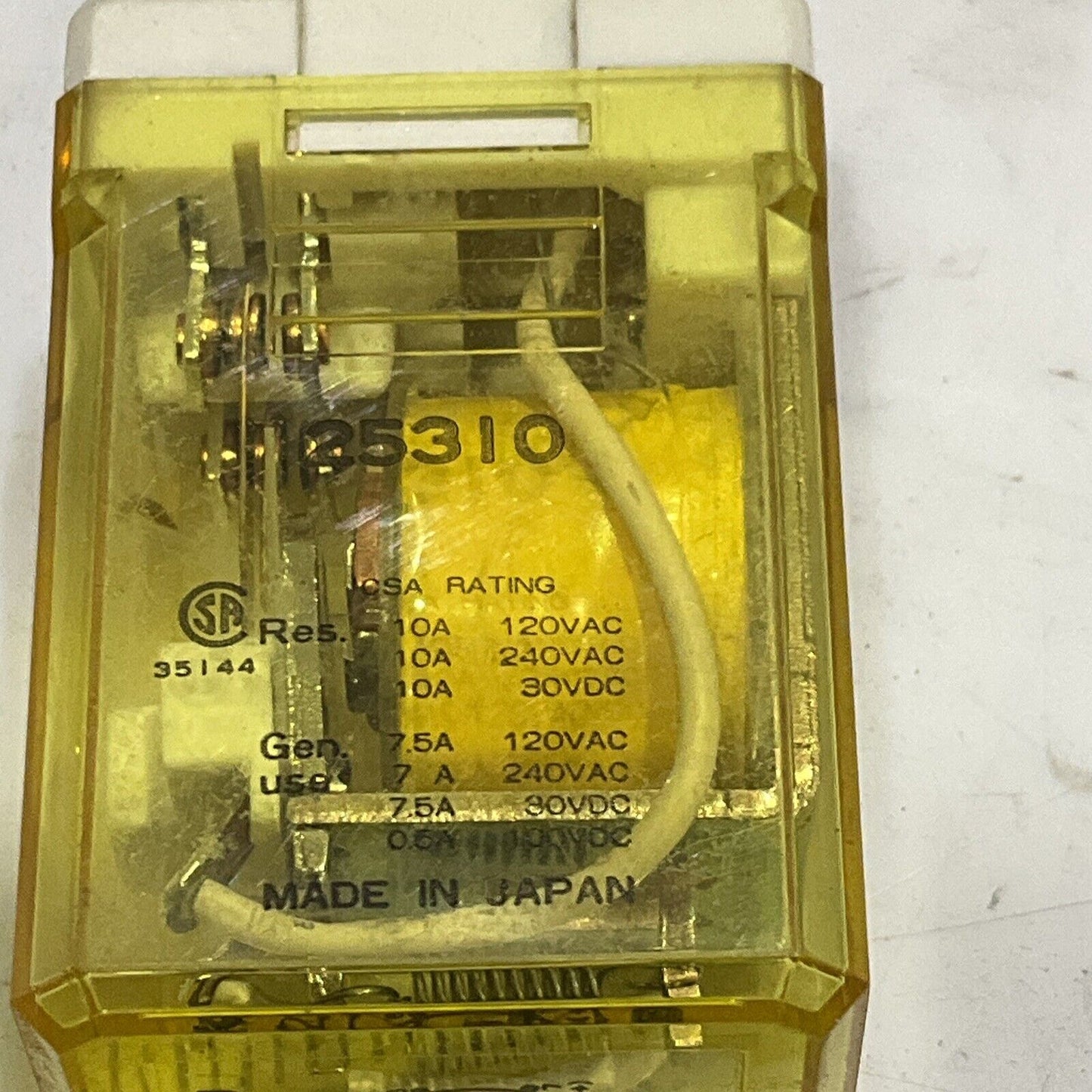 IDEC RR2P-U RELAY 8 PIN LOT OF 4 373