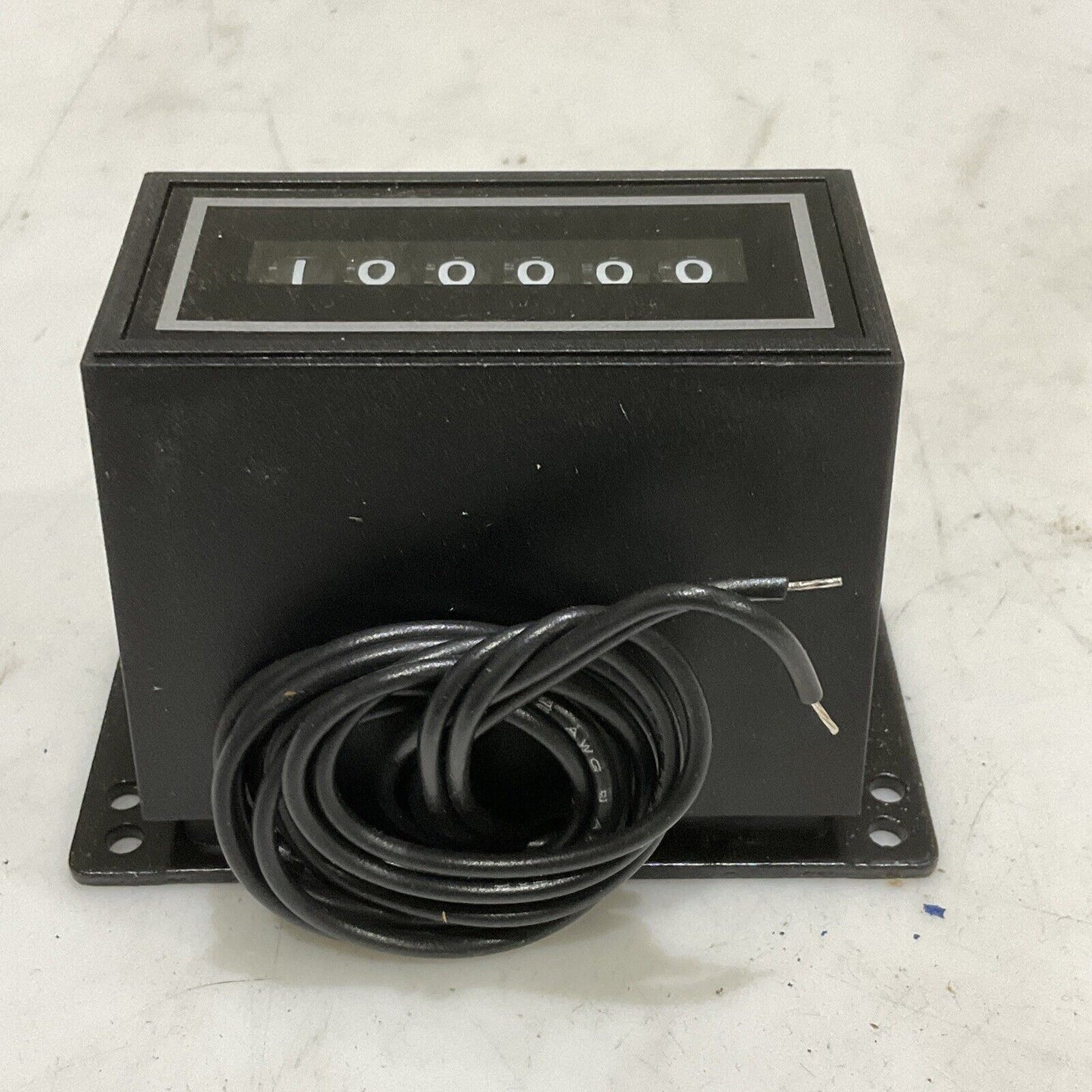 REDINGTON 21-1016 FE 142 COUNTER 115 VAC 60HZ 8W 373